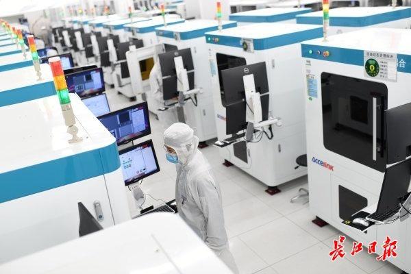 光谷企業(yè)“出?！钡某晒γ艽a 以靠譜服務(wù)為基，技術(shù)推銷為翼，標(biāo)準(zhǔn)先行開路